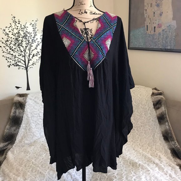 LOVESTITCH black embroidered poncho fringe tassels - Picture 6 of 8